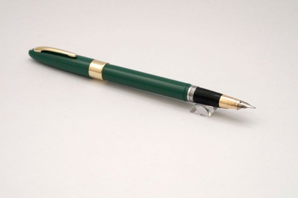 Sheaffer-Triumph-Snorkel-Touchdown-Green-6.jpg