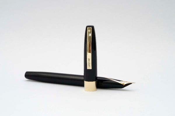 Sheaffer_Imperial_IV_Lifetime_Black_Cartridge_Version_3.jpg