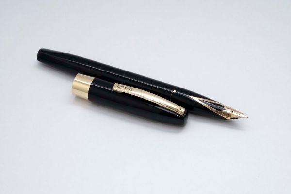 Sheaffer_Imperial_IV_Lifetime_Black_Cartridge_Version_4.jpg