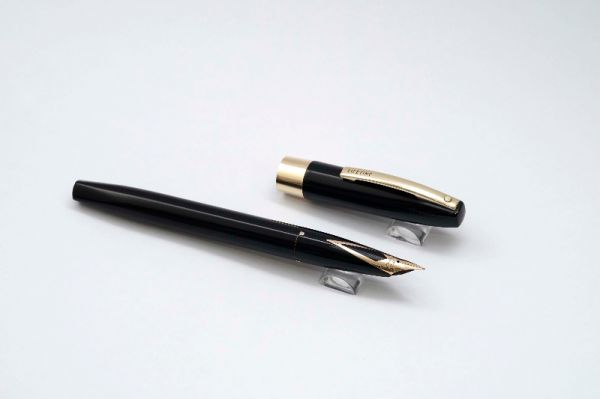 Sheaffer_Imperial_IV_Lifetime_Black_Cartridge_Version_5.jpg