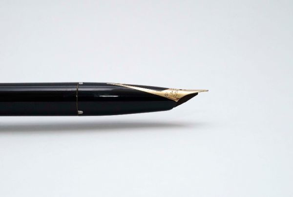 Sheaffer_Imperial_IV_Lifetime_Black_Cartridge_Version_7.jpg