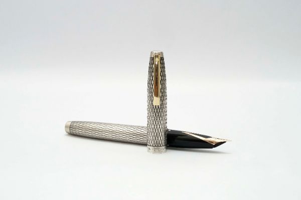 Sheaffer_Imperial_Sterling_Silver_Diamond_Cut_2.jpg