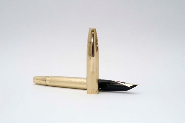 Sheaffer_Imperial_Triumph_Gold_Plated_Touchdown_2.jpg
