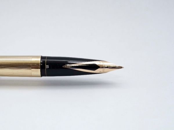 Sheaffer_Imperial_Triumph_Gold_Plated_Touchdown_4.jpg