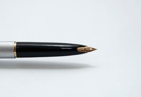 Sheaffer_Lady_620_Brushed_Chrome_5.jpg