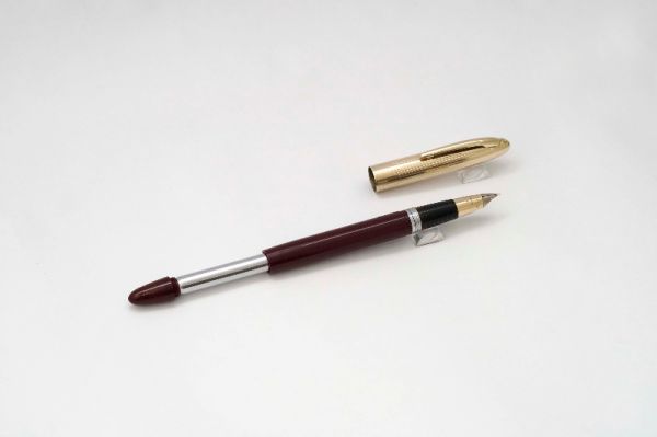 Sheaffer_Triumph_Touchdown_Bordeaux_&_Gold_Filled_Cap_7.jpg