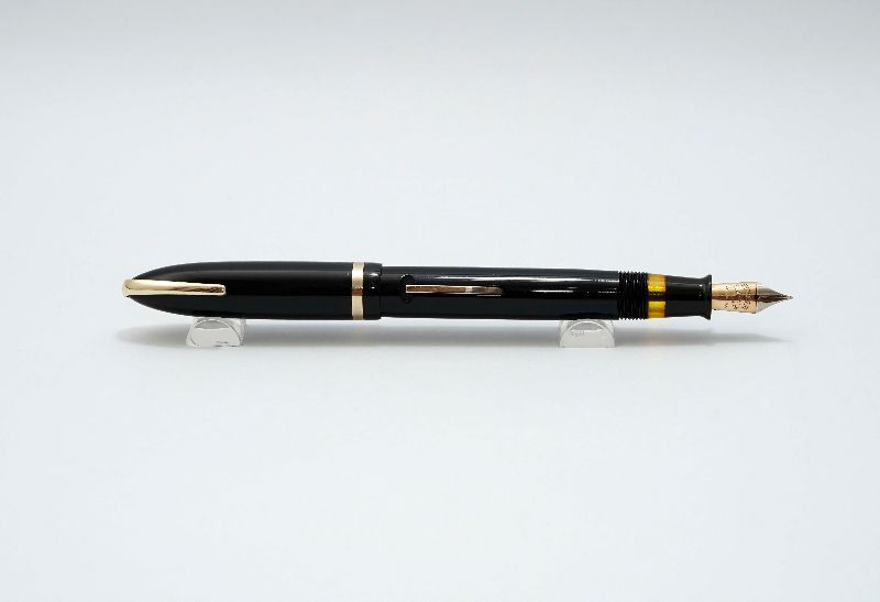 Sheaffer_Valiant_Military_Clip_Balance_Black_Celluloid_11.jpg