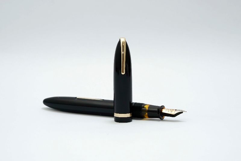 Sheaffer_Valiant_Military_Clip_Balance_Black_Celluloid_2.jpg