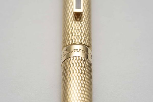 STDupont-Classic-Gold-Plated-Barleycorn-Ballpoint-4.jpg