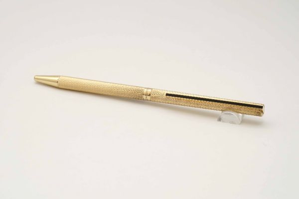 STDupont-Classic-Gold-Plated-Barleycorn-Ballpoint-5.jpg