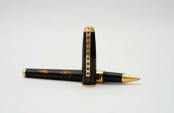 STDupont-Olympio-Orheo-Laque-De-Chine-Gold-Dust-Rollerball-2.jpg