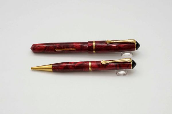 The-Unique-Pen-Red-Shell-10.jpg