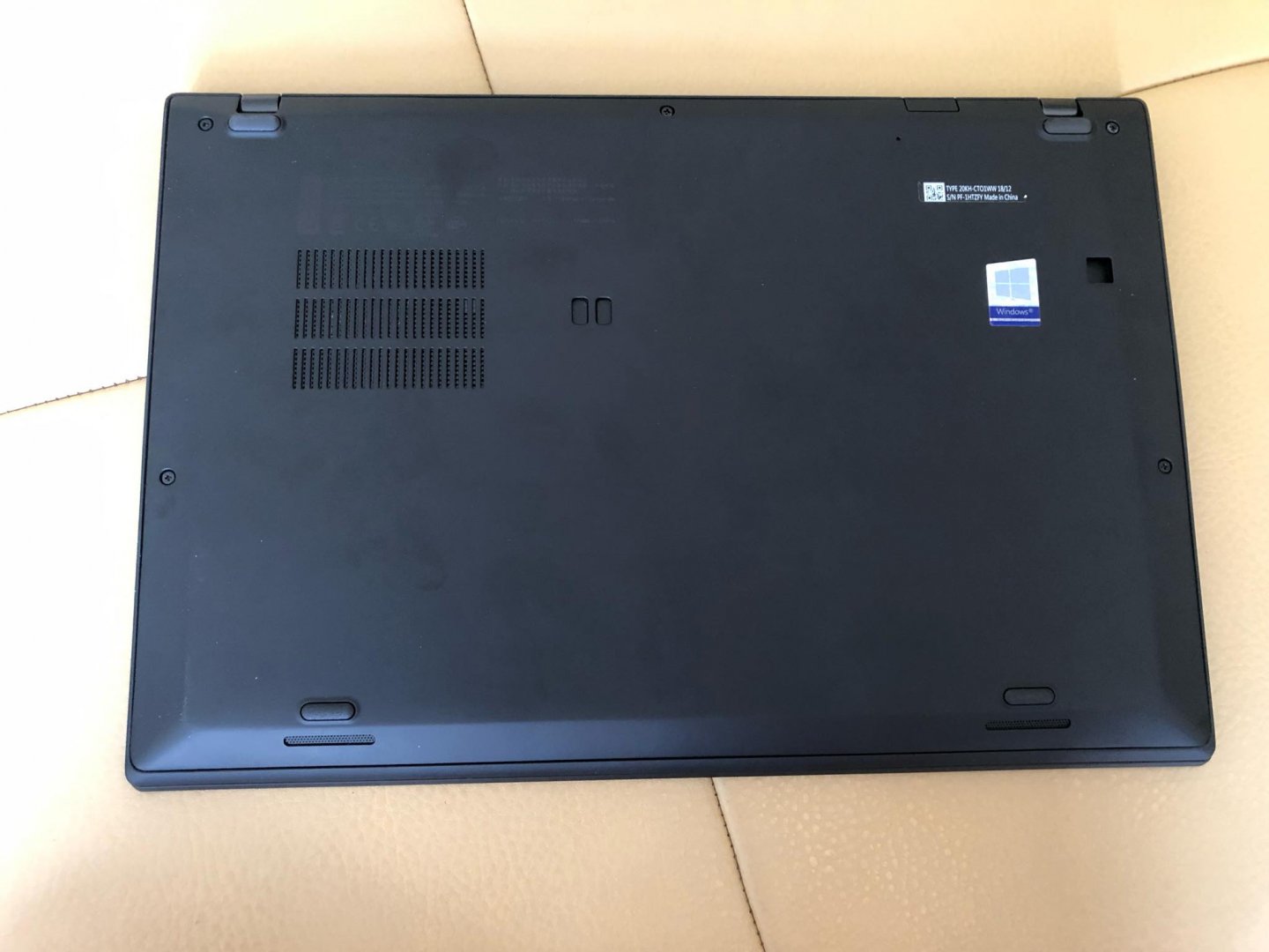 Thinkpad X1 g6 22.jpg
