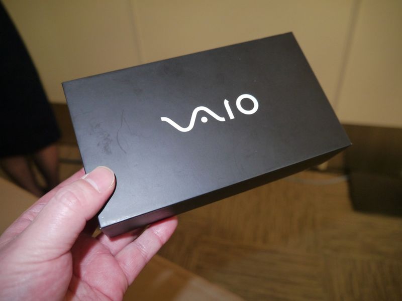 Vaio-smartphone-Japan-01.jpg