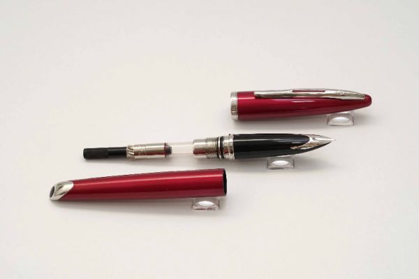 Waterman-Carene-Glossy-Red-4.jpg