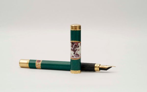 Waterman-Lady-Anastasia-Green-Lacquer-2.jpg