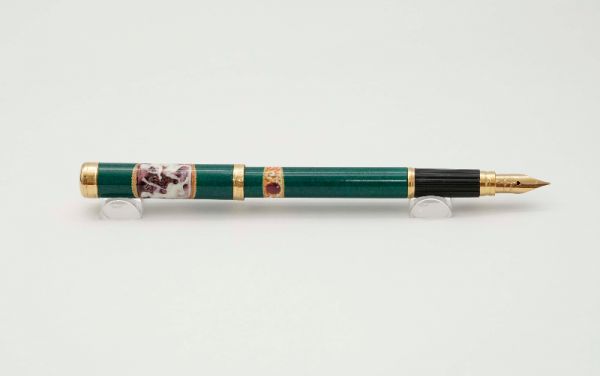 Waterman-Lady-Anastasia-Green-Lacquer-7.jpg