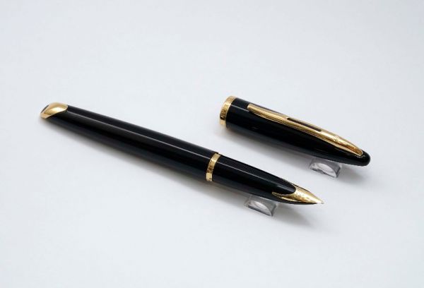 Waterman_Carene_Black_Lacquer_8.jpg