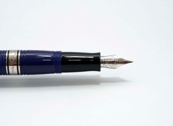 Waterman_Charleston_Blue_5.jpg