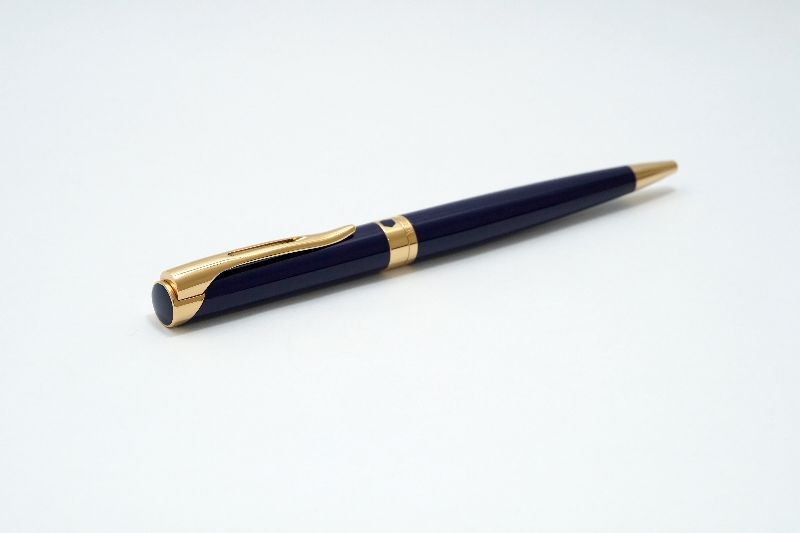 Waterman_LEtalon_Violet_Blue_Lacquer_Gold_5.jpg
