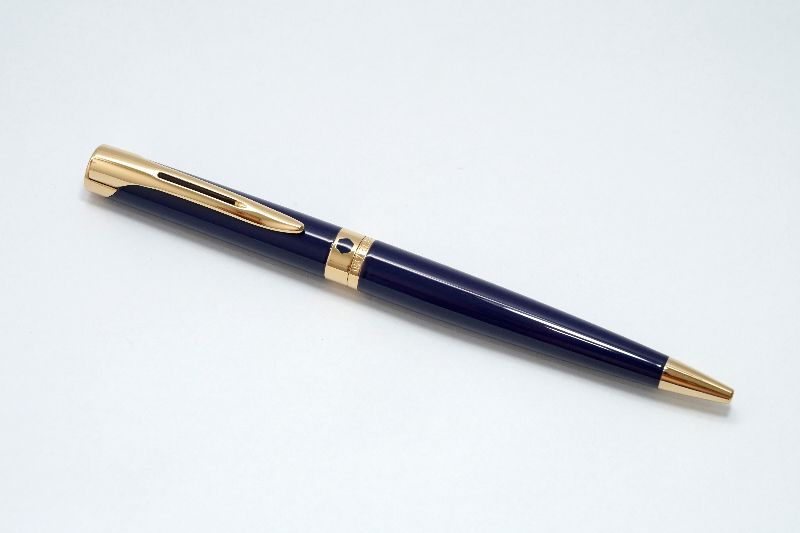 Waterman_LEtalon_Violet_Blue_Lacquer_Gold_6.jpg