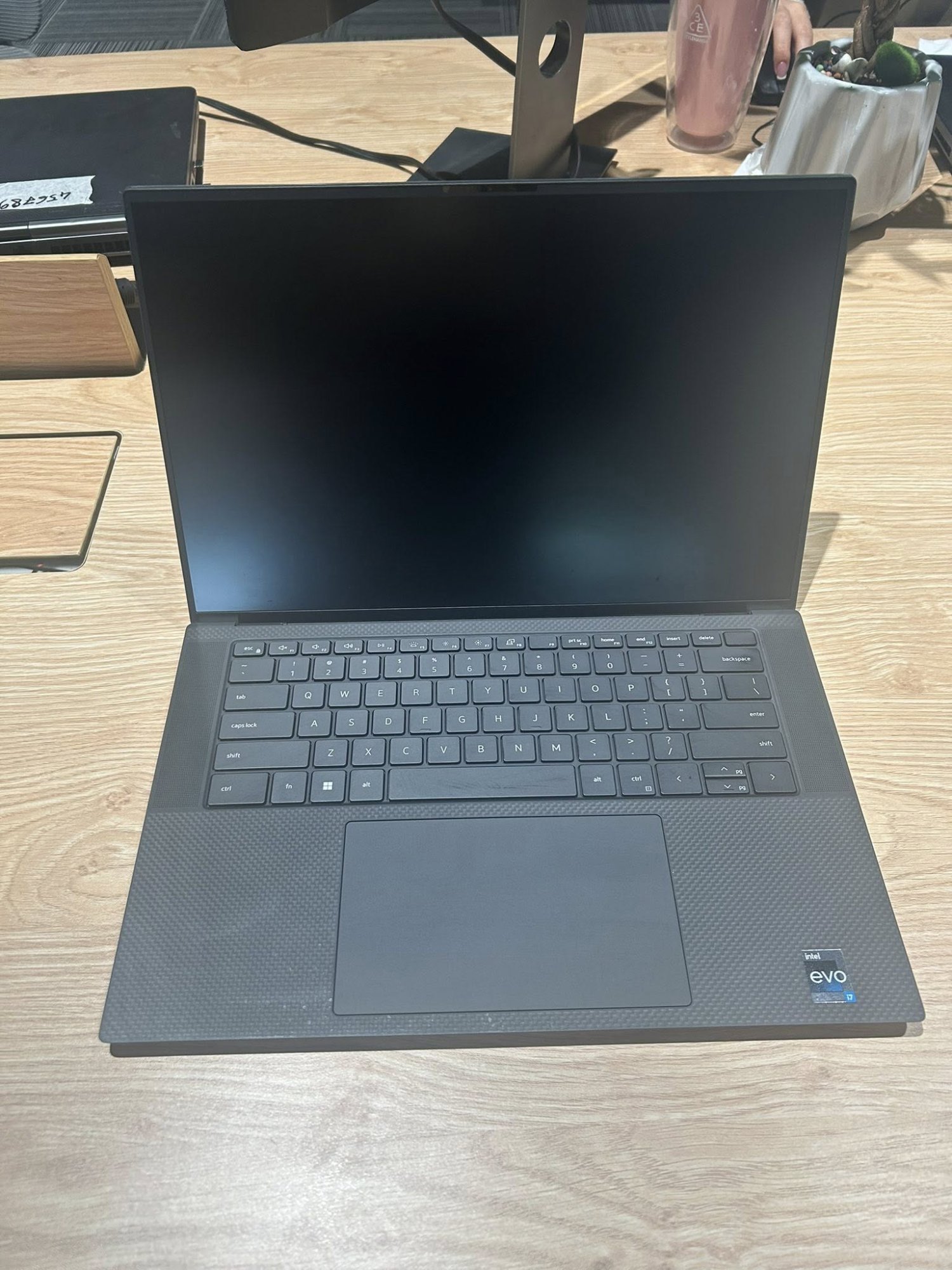 xps 9530 2.jpg