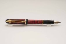 Waterman-Phileas-Red-Marble-6.jpg