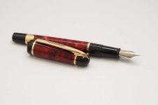 Waterman-Phileas-Red-Marble-2.jpg