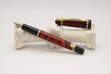 Waterman-Phileas-Red-Marble-1.jpg