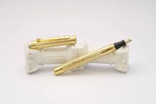 Criterion-Gold-Plated-Lever-Filler-1.jpg