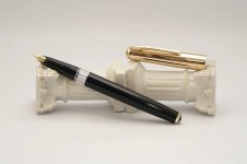 Pilot-Super-100V-Black-Gold-Cap-1.jpg