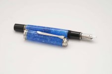Pelikan-Souveran-M805-Vibrant-Blue-3.jpg