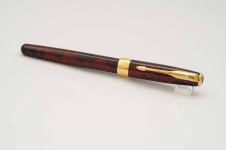 Parker-Sonnet-Premier-Red-Marble-Lacquer-5.jpg