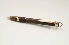 Montblanc-Starwalker-Red-Gold-Metal-Ballpoint-Pen-6.jpg