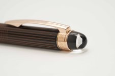 Montblanc-Starwalker-Red-Gold-Metal-Ballpoint-Pen-3.jpg