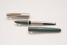 Parker-51-Aerometric-Dove-Grey-Lustraloy-Cap-5.jpg