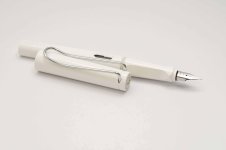 Lamy-Safari-White-Panda-Gift-Set-3.jpg