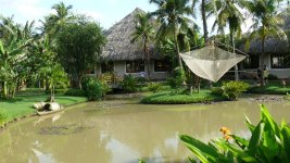 floating market2.JPG