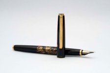 Pilot-Namiki-Maki-e-Dragon-2.jpg