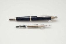 Pilot-Capless-Vanishing-Point-Blue-Carbonesque-2.jpg