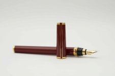 STDupont-Montparnasse-Red-Lacquer-Gold-Plated-2.jpg