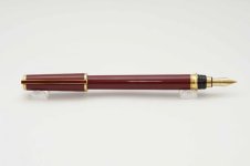 STDupont-Montparnasse-Red-Lacquer-Gold-Plated-8.jpg