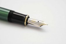 Pelikan-Souveran-M600-Black-Green-5.jpg