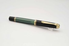 Pelikan-Souveran-M600-Black-Green-7.jpg