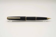 Montblanc-220-Classic-Matte-Black-6.jpg