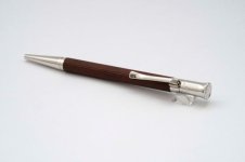 Grafvon-Faber-Castell-Classic-Platinum-Brown-Pernam-Wood-3.jpg