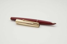 Parker-61-Burgundy-Gold-Filled-Cap-3.jpg