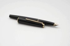 Montblanc-320-Classic-Black-Resin-3.jpg