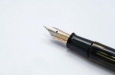 Sheaffer-Balance-Premier -Oversize-Carmine-Celluloid-Vacuum-Filler-4.jpg