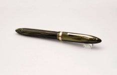 Sheaffer-Balance-Premier -Oversize-Carmine-Celluloid-Vacuum-Filler-5.jpg